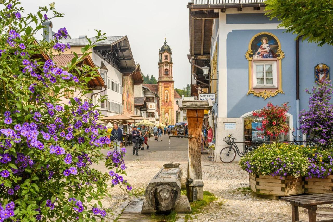 Hotel Alpspitz B&B Грайнау Экстерьер фото